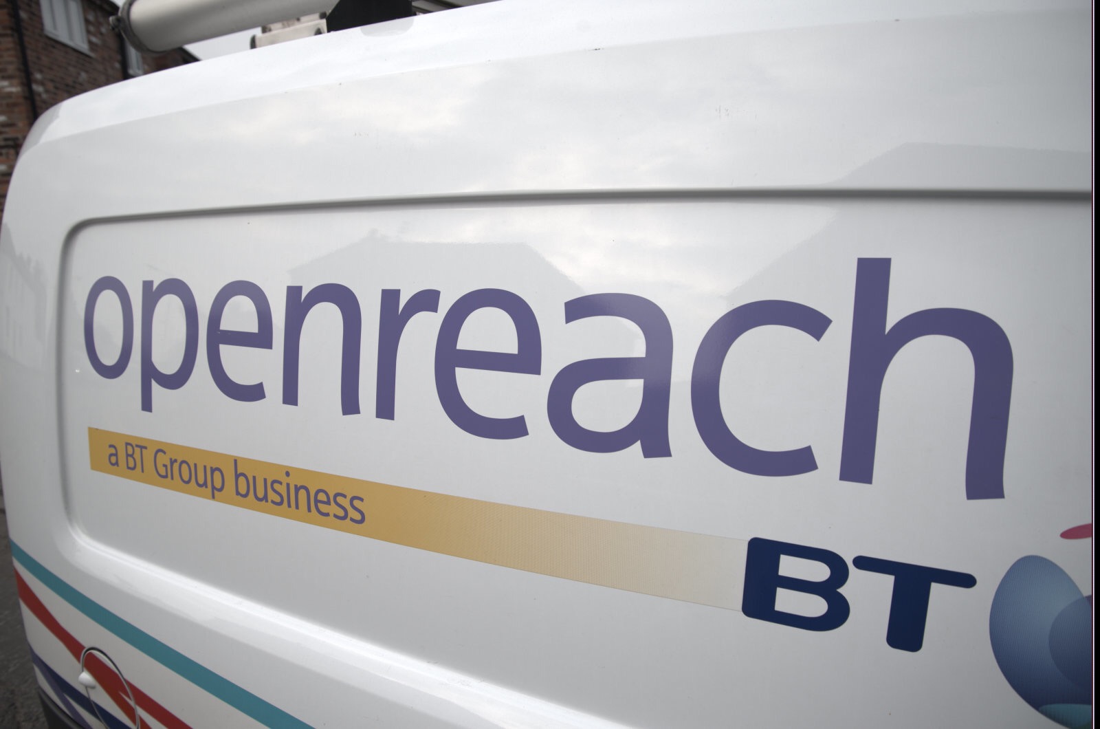 UK broadband prices to fall as Ofcom prioritises high speeds